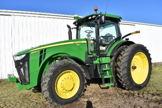 2013 John Deere 8285R MFWD tractor