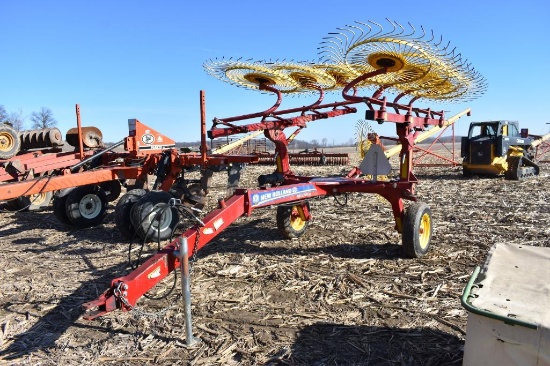 2012 New Holland Procart 819 8-wheel hay rake