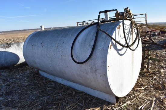 2,000 gal. fuel tank with pump