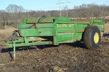 John Deere 450 hydra-push manure spreader