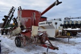 International Harvester 1150 grinder mixer