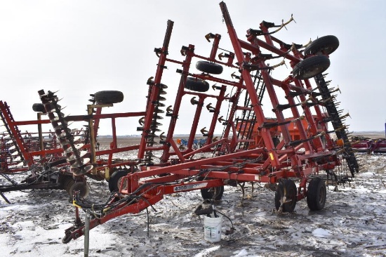 Case-IH 4300 30' field cultivator