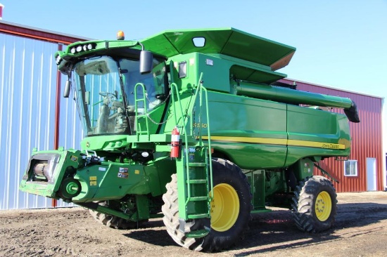 2012 John Deere S550 4wd combine