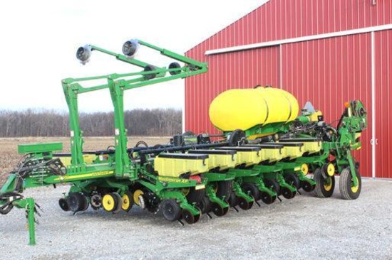 2012 John Deere 1770NT 16 row 30" planter