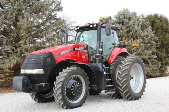 2015 Case IH 250 Magnum MFWD tractor