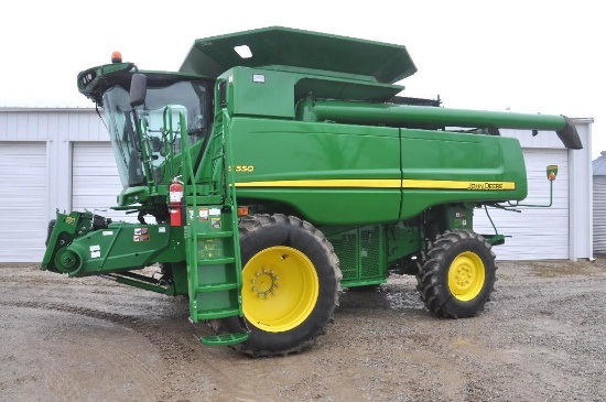 2013 John Deere S550 4wd combine