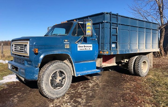 1977 Chevrolet C65 Custom Deluxe single axle grain truck
