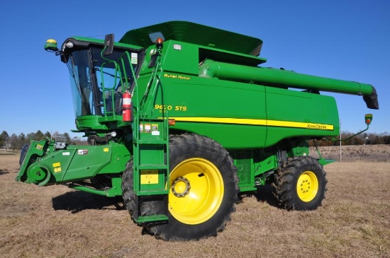 2010 John Deere 9760STS 4WD combine