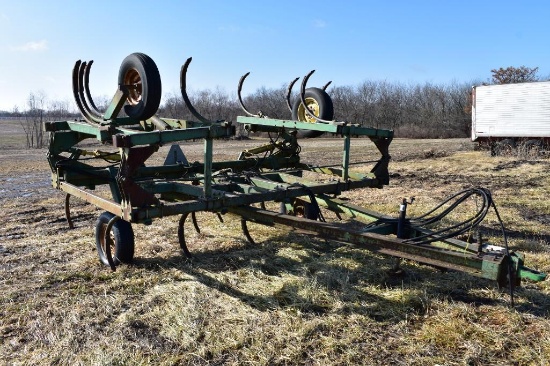 John Deere 1610 22' pull-type chisel