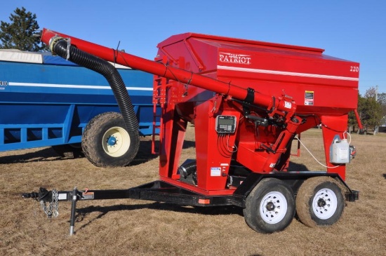 Patriot 220 seed tender