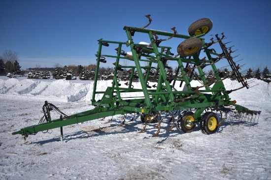 1997 John Deere 980 27.5' field cultivator