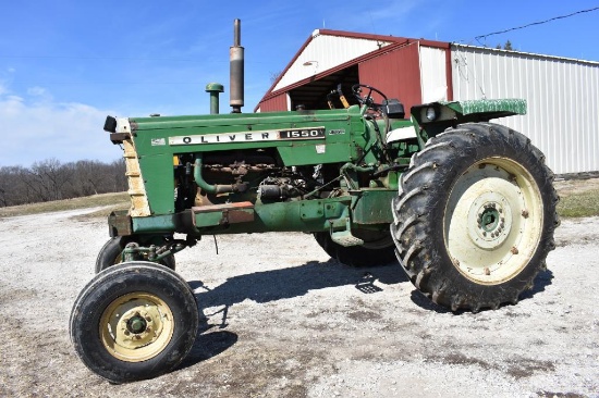 Oliver 1550 2wd tractor