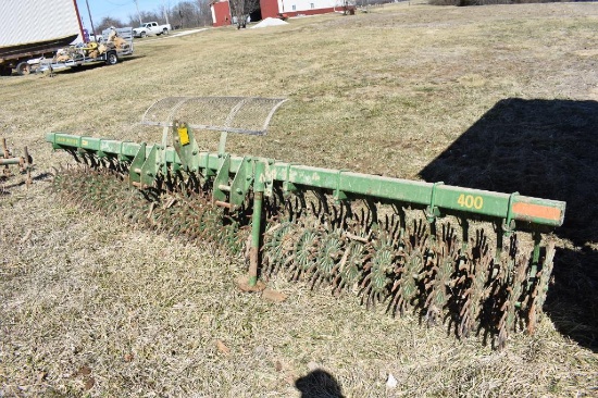 John Deere 400 15' rotary hoe