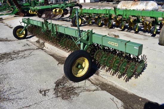 John Deere 400 20' 3-pt. rotary hoe