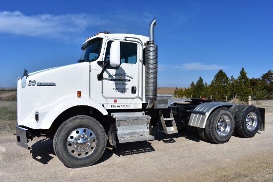 2006 Kenworth T800 daycab truck