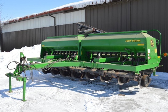 John Deere 1590 20' grain drill