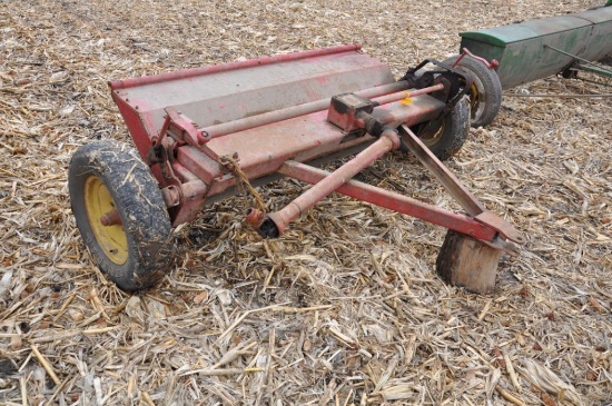 New Holland 6' pull-type hay conditioner