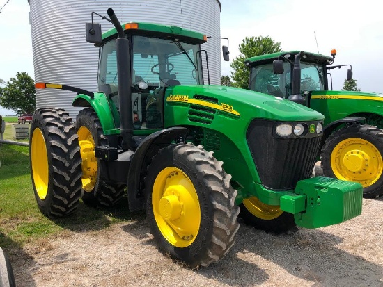 2004 John Deere 7820 MFWD tractor