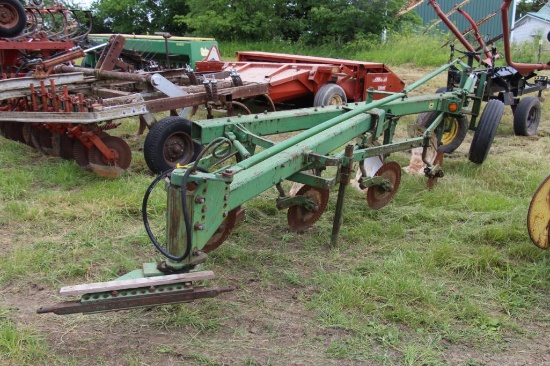 John Deere F1350-1450 4 bottom plow