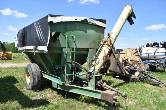 John Deere 1210A grain cart