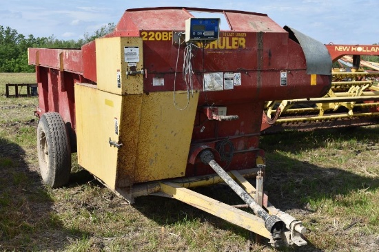 Schuler 220 BF feed wagon