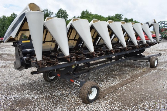 2007 Gleaner 3000 8 row 30" corn head