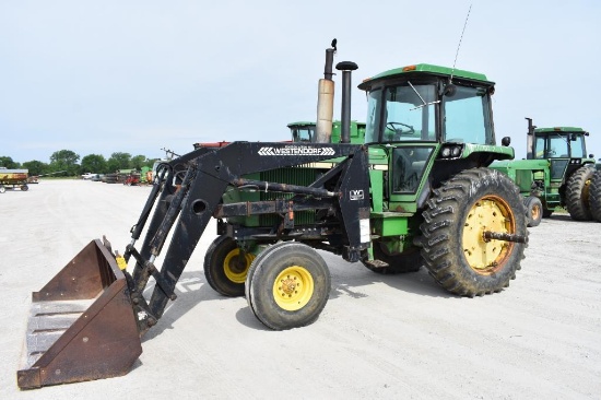 John Deere 4440 2wd tractor