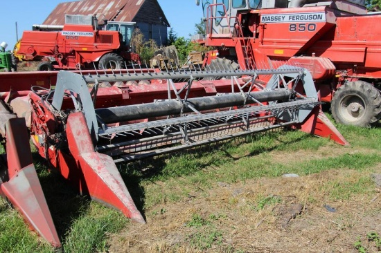 Massey Ferguson 9116 16' grain platform