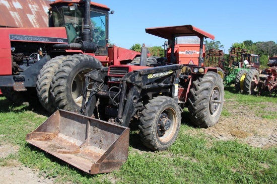 1988 Case IH 885 MFWD tractor