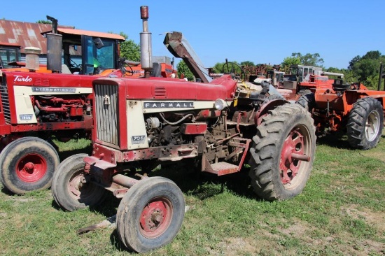 1963 Farmall 706 diesel tractor