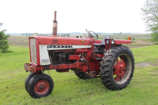 Farmall 656 NF tractor