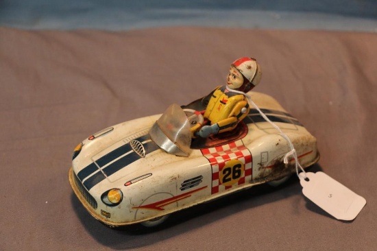 Battery-operated racecar