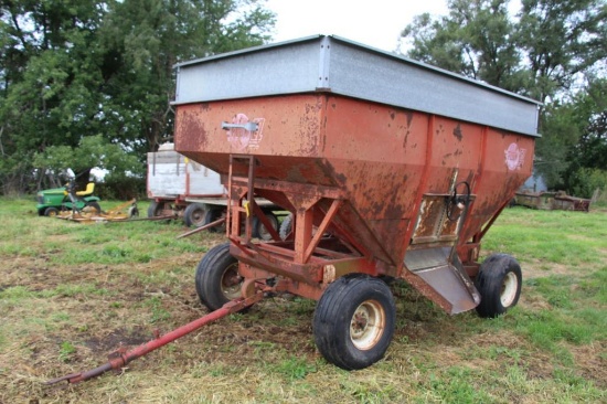 Ez-Trail 300 bu. gravity wagon w/ Westendorf running gear