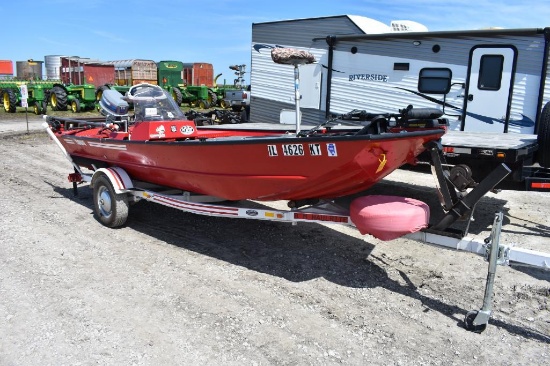 Lowe 16' bass boat