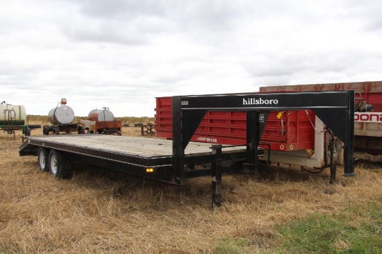 1990 Hillsboro 8' x 24' gooseneck flatbed tandem axle trailer