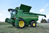 2013 John Deere S680 2wd combine