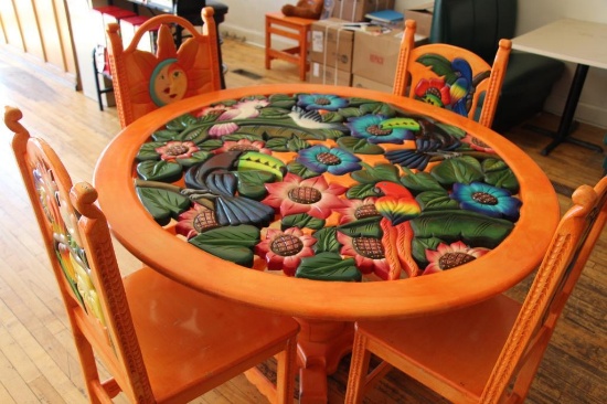 Mexican styled round pedestal table and 4 chairs