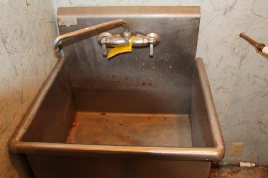 Eagle sinks 24" x 24" stainless single basin sink