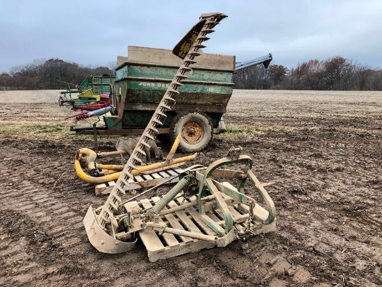 John Deere 350 sickle bar mower