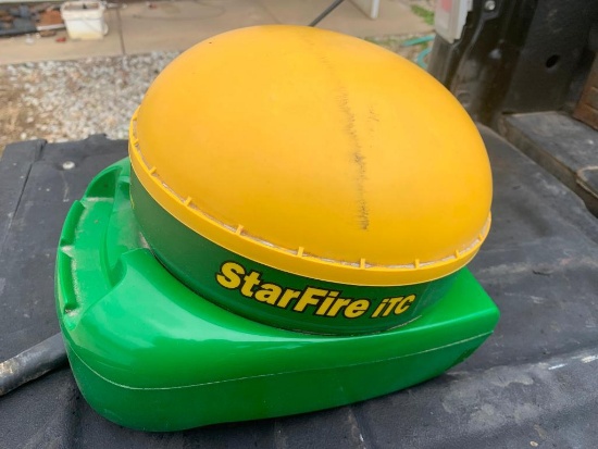 John Deere StarFire iTC receiver