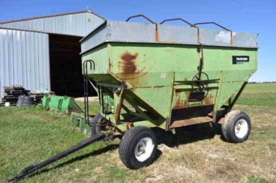 Parker 2600 gravity wagon on running gear