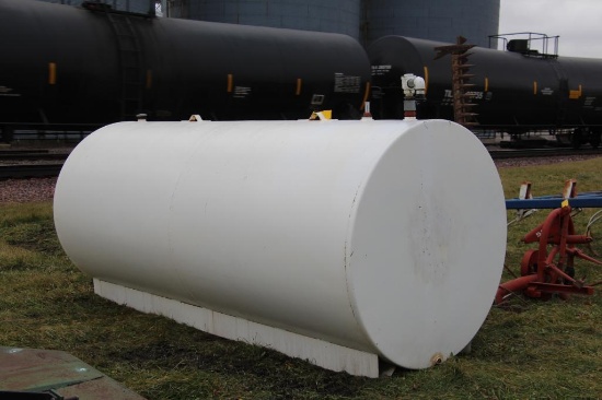 2,000 gal fuel tank