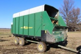 Badger BN1050 16' silage wagon