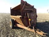 Hawk side-throw manure spreader