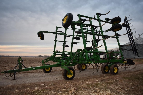 2010 John Deere 2410 39' chisel