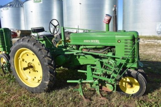 John Deere B tractor