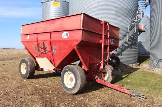 J&M 500-SD 500 bu. gravity wagon