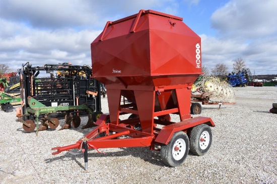 Feed Train 600A portable bulk bin