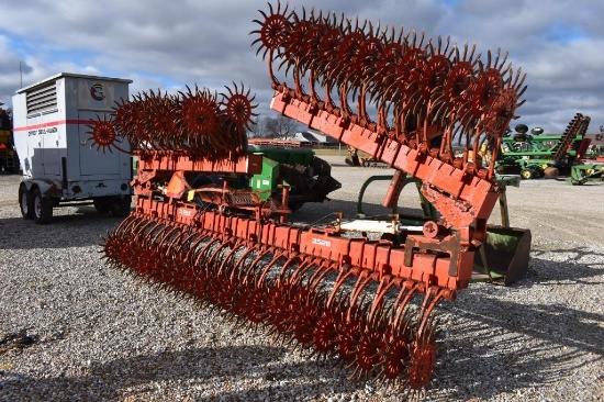 Yetter 3528 28' rotary hoe