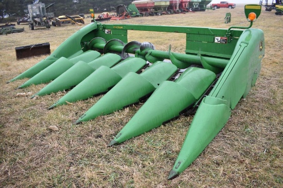 2010 John Deere 606C 6 row 30" corn head